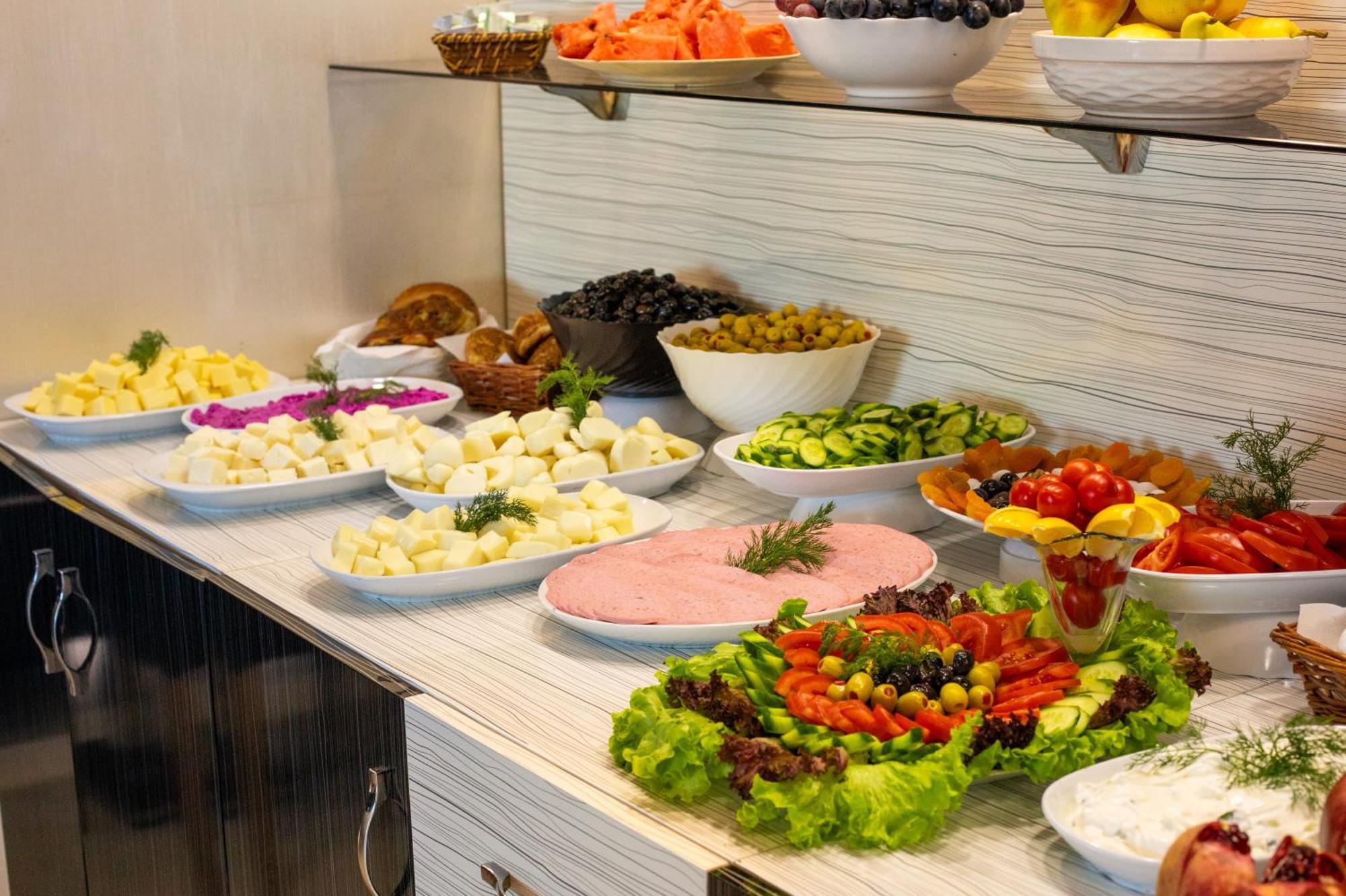 Family Time Suites Hotel Истанбул Екстериор снимка
