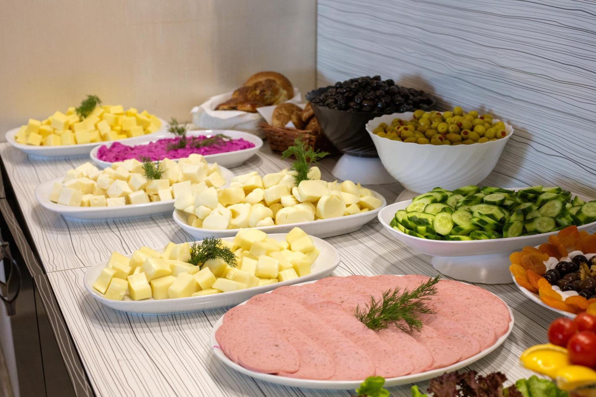Family Time Suites Hotel Истанбул Екстериор снимка