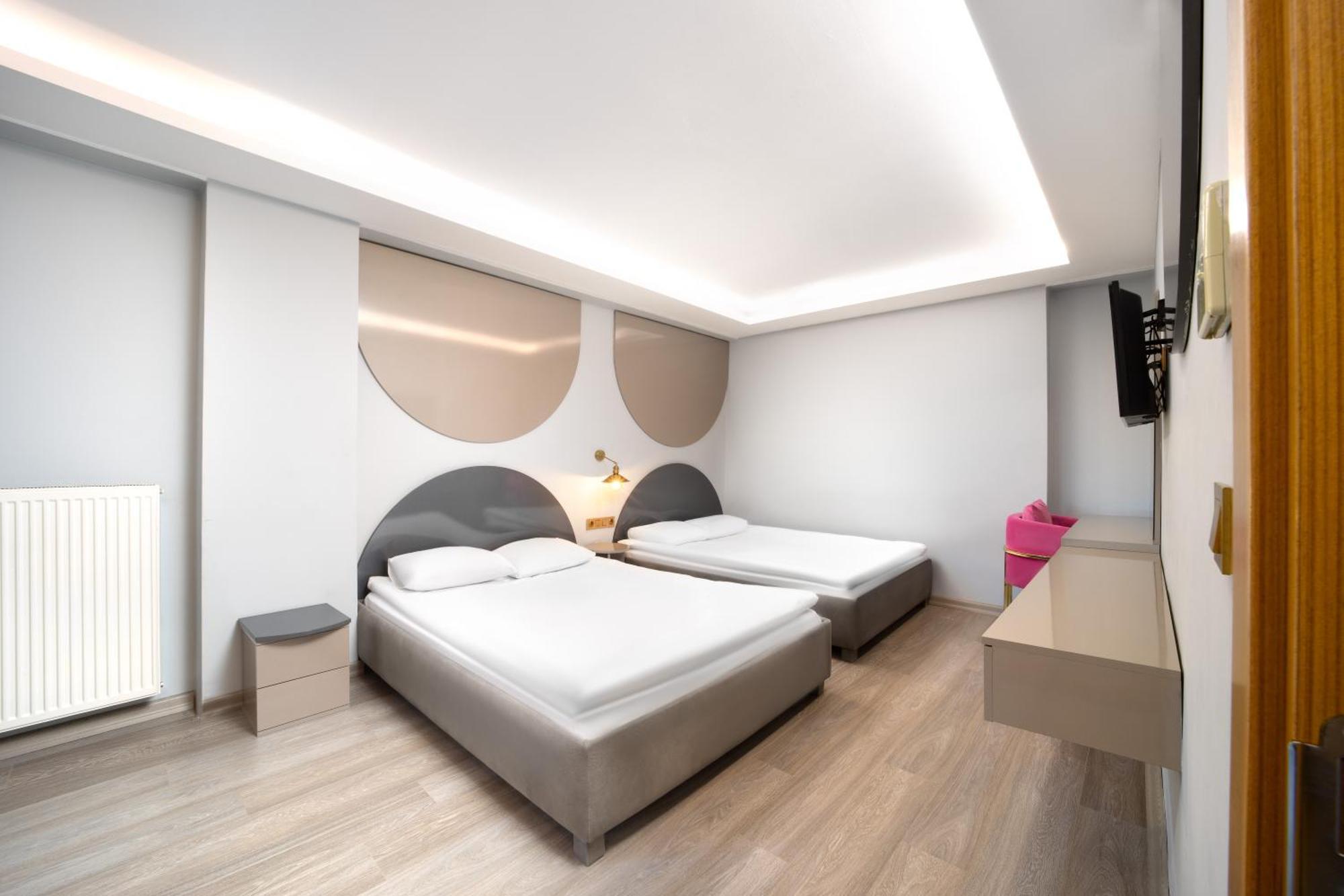 Family Time Suites Hotel Истанбул Екстериор снимка