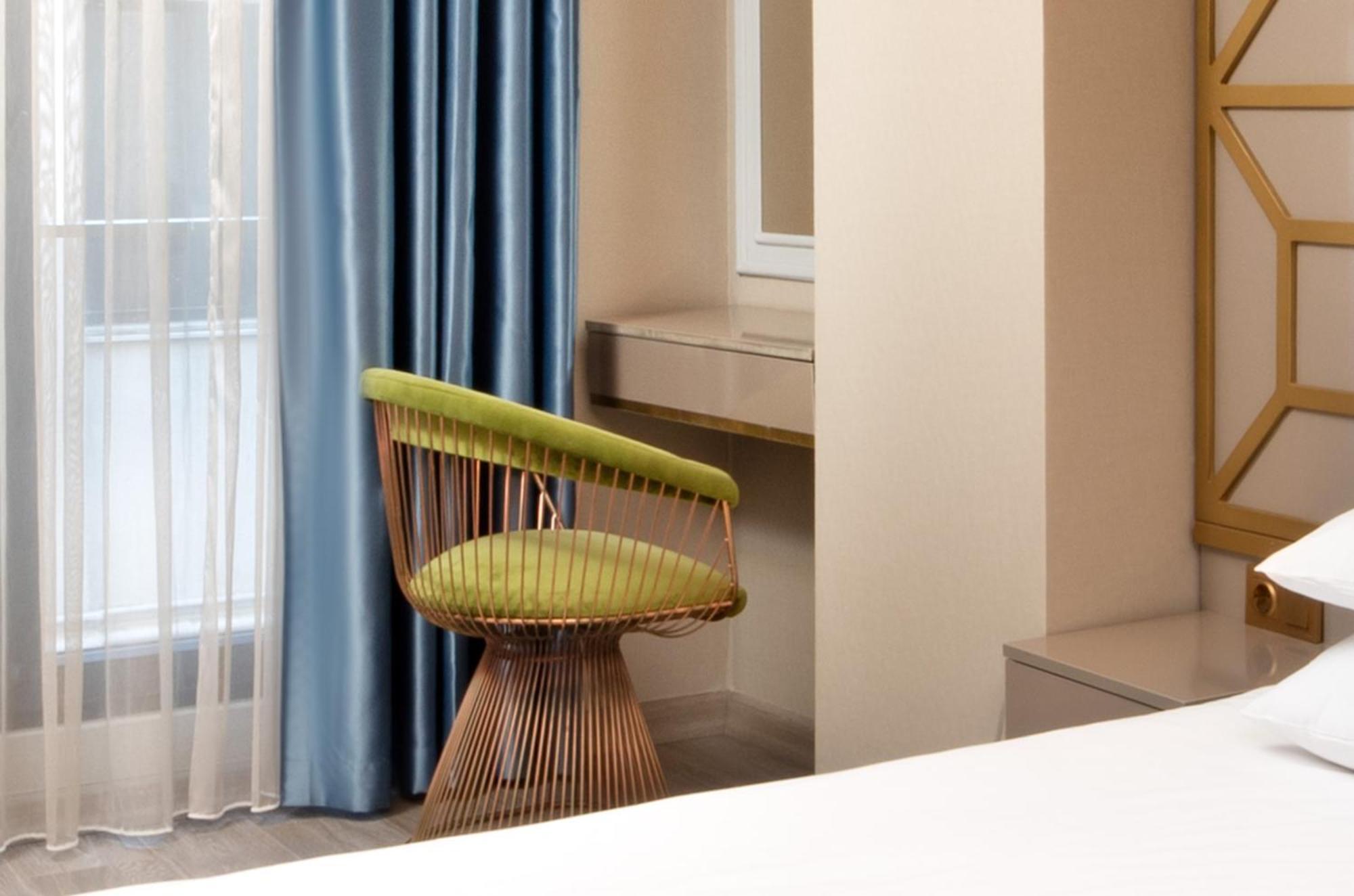 Family Time Suites Hotel Истанбул Екстериор снимка