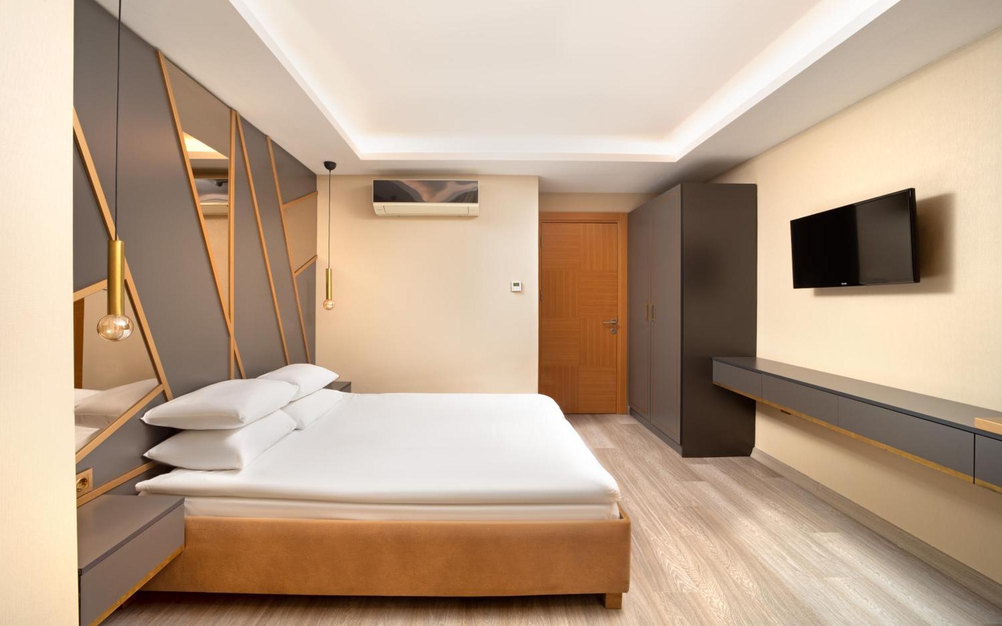 Family Time Suites Hotel Истанбул Екстериор снимка